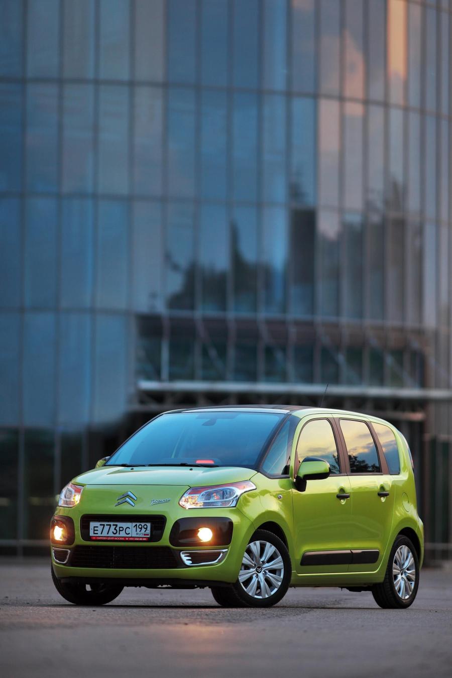  Citroen C3 Picasso 2009 года  (фото 135 из 242)